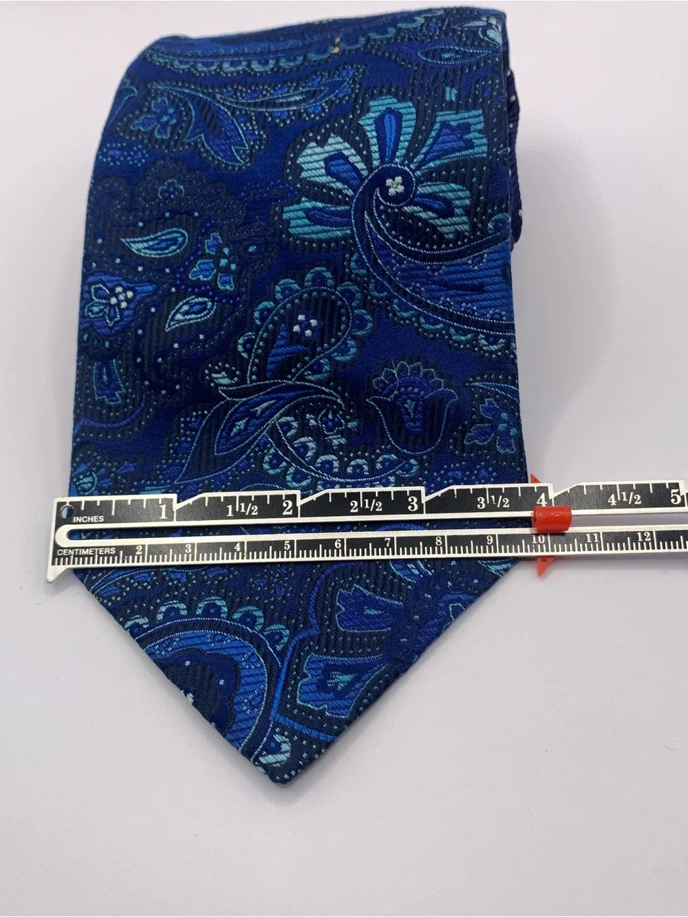 Tommy Hilfiger elegant paisley